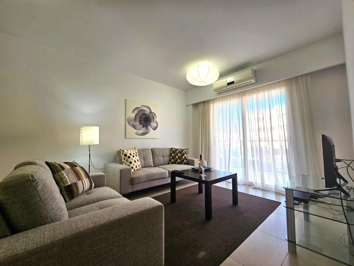 Elysia Park Apartments Paphos Exterior foto