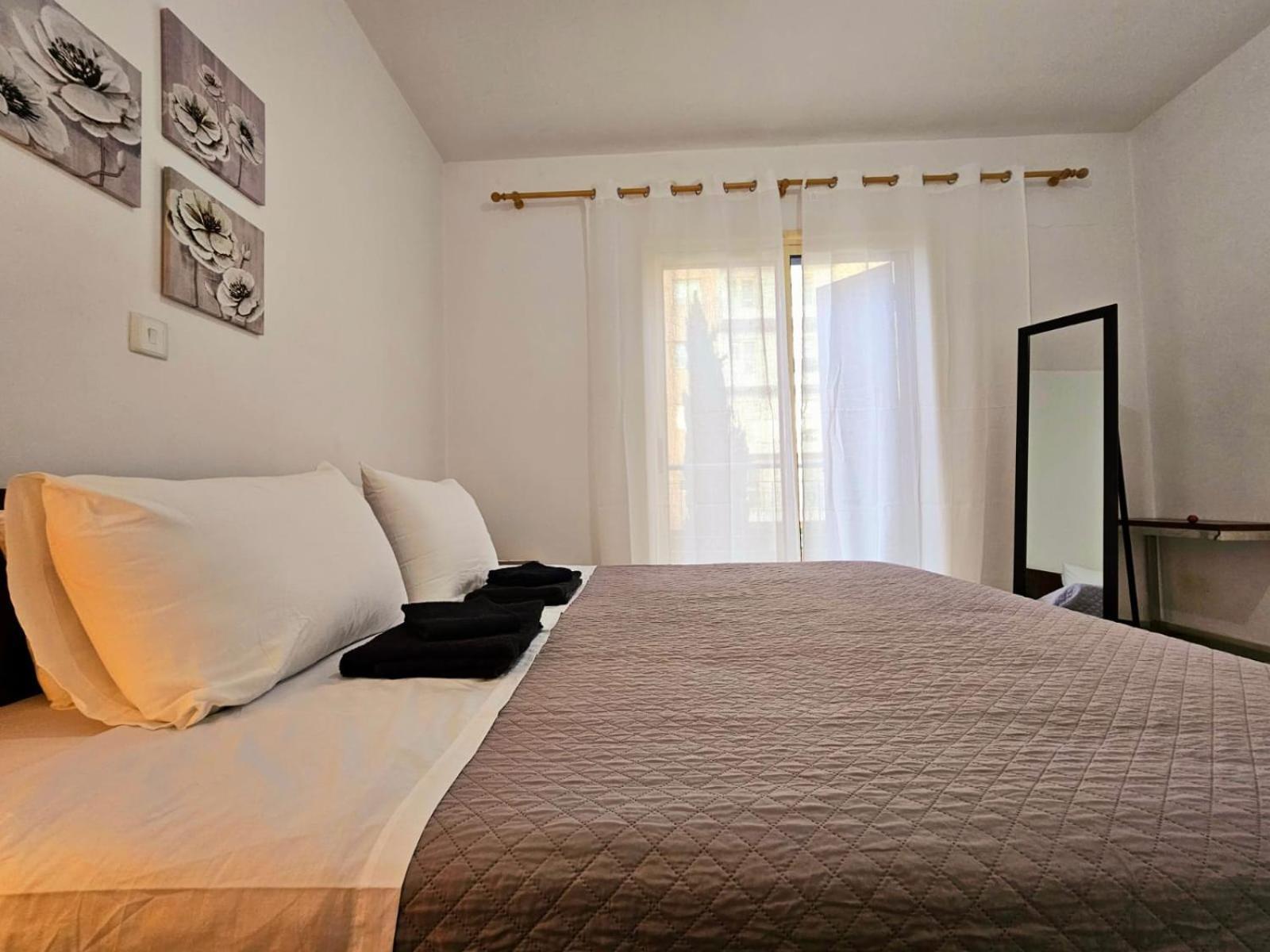 Elysia Park Apartments Paphos Exterior foto