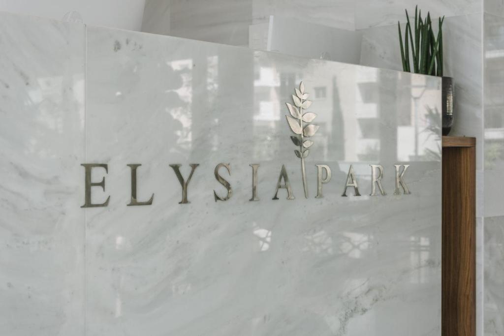 Elysia Park Apartments Paphos Exterior foto